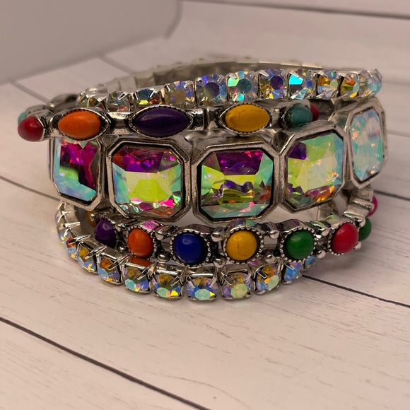 Set of 5 stackable bracelets in shimmering crystal and multi colored gems - Picture 11 of 16